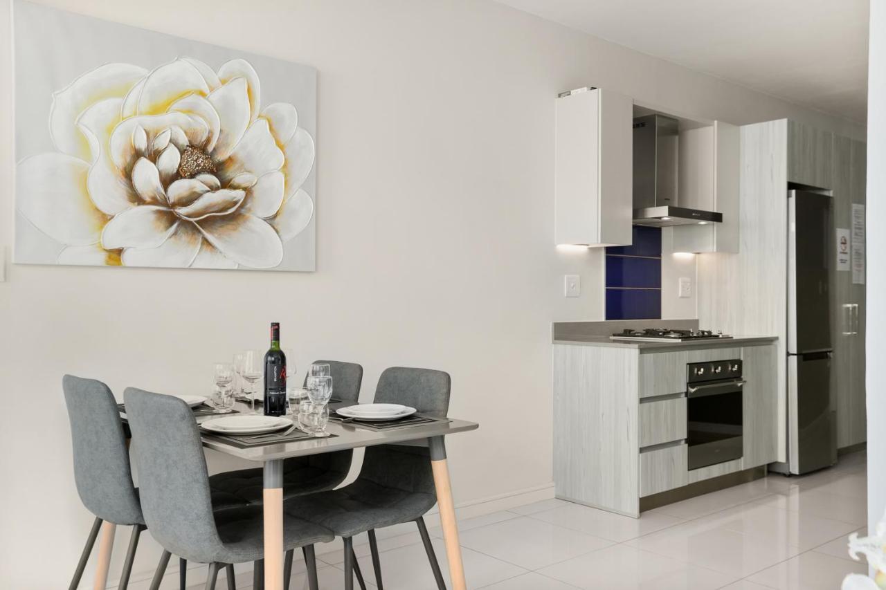Easy Stay - The Median Rosebank โจฮันเนสเบิร์ก ภายนอก รูปภาพ