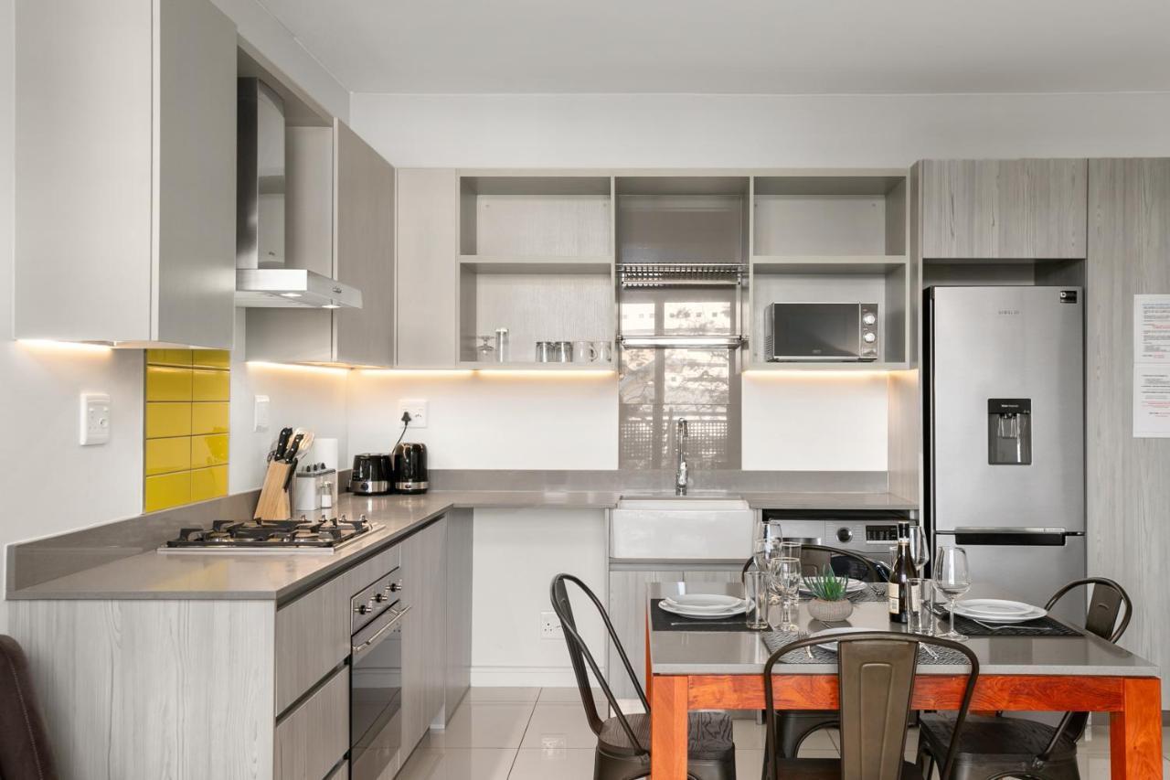 Easy Stay - The Median Rosebank โจฮันเนสเบิร์ก ภายนอก รูปภาพ