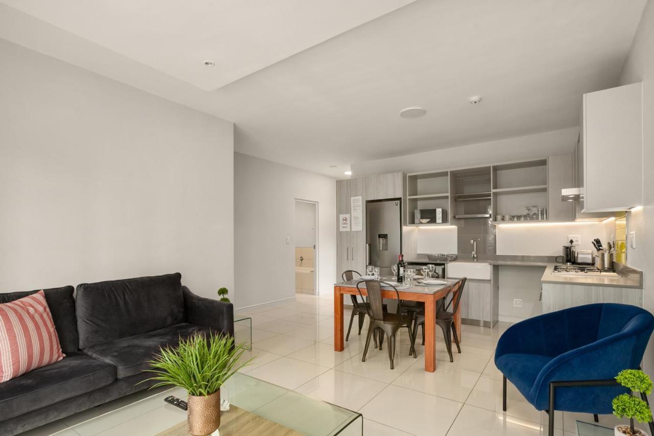 Easy Stay - The Median Rosebank โจฮันเนสเบิร์ก ภายนอก รูปภาพ
