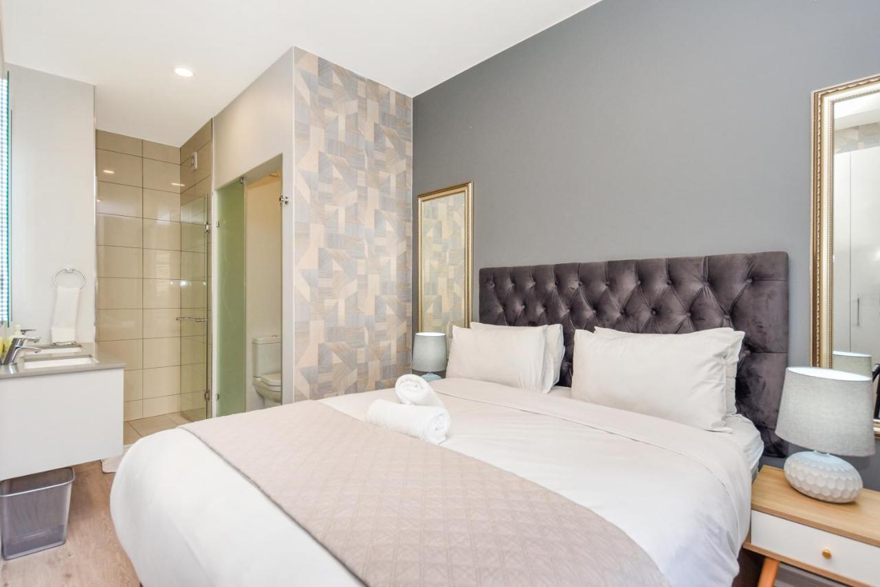 Easy Stay - The Median Rosebank โจฮันเนสเบิร์ก ภายนอก รูปภาพ