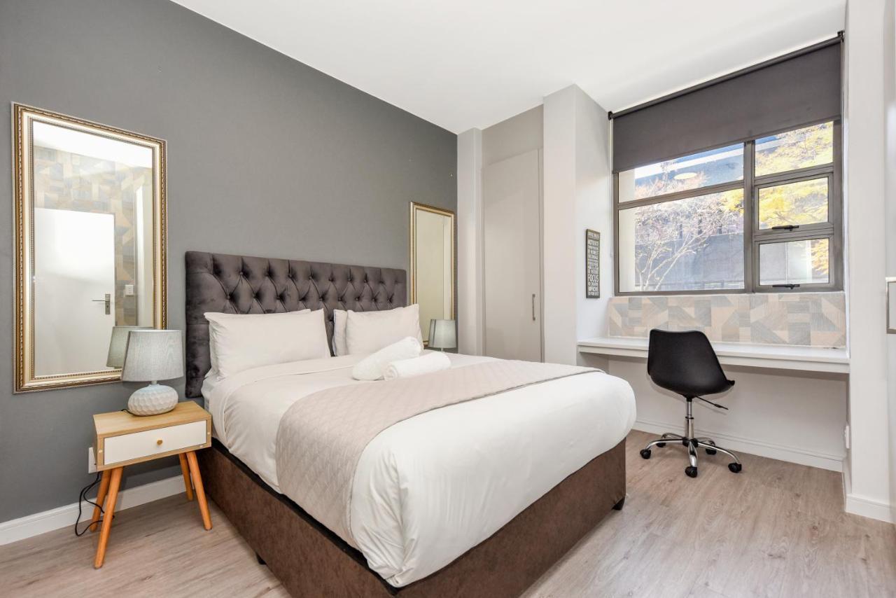 Easy Stay - The Median Rosebank โจฮันเนสเบิร์ก ภายนอก รูปภาพ