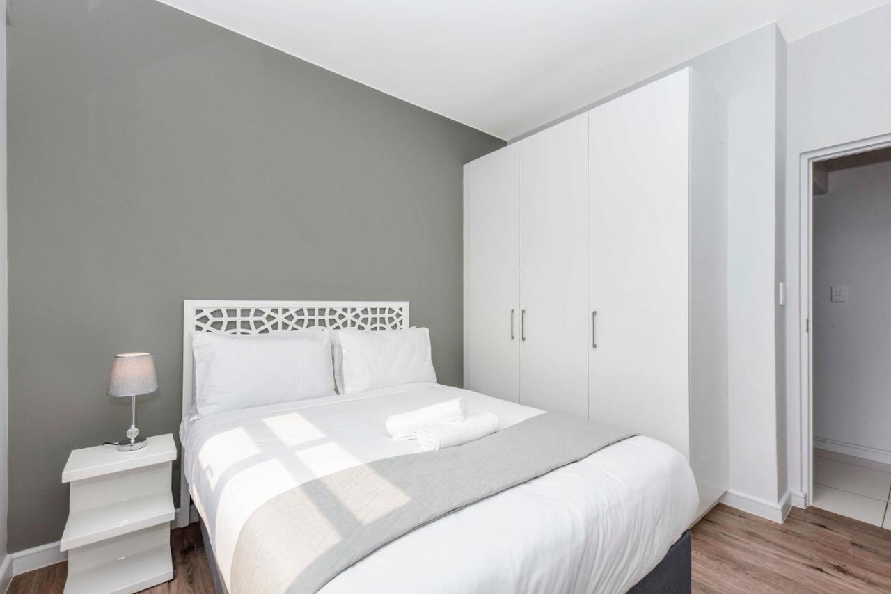 Easy Stay - The Median Rosebank โจฮันเนสเบิร์ก ภายนอก รูปภาพ