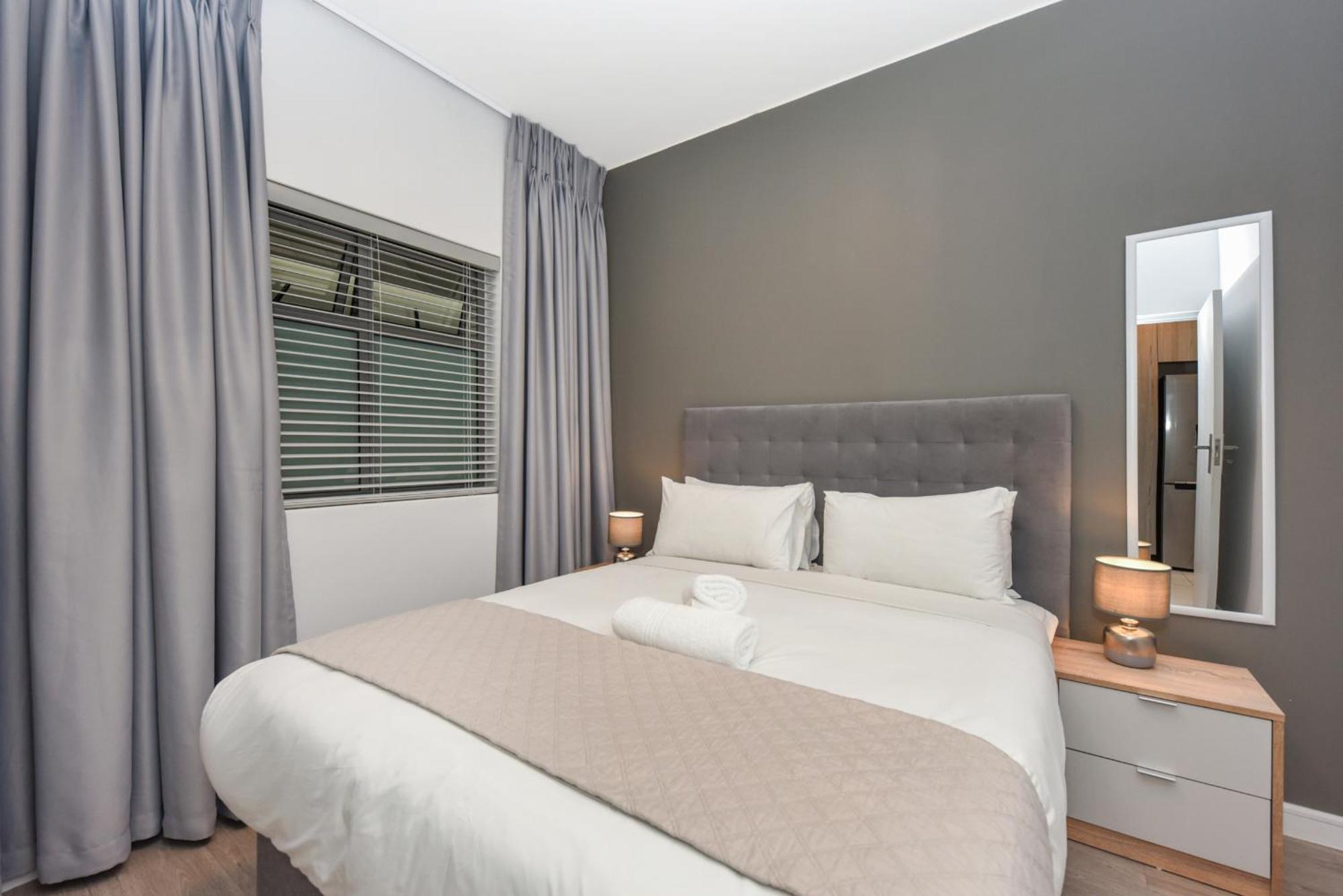 Easy Stay - The Median Rosebank โจฮันเนสเบิร์ก ภายนอก รูปภาพ